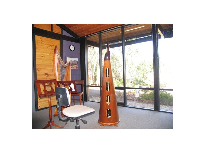 6 Yalanda Street, Eden Hills SA 5050