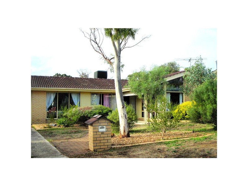19 Trinidad Way, Happy Valley SA 5159
