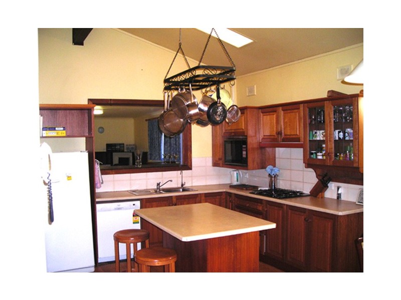 19 Trinidad Way, Happy Valley SA 5159