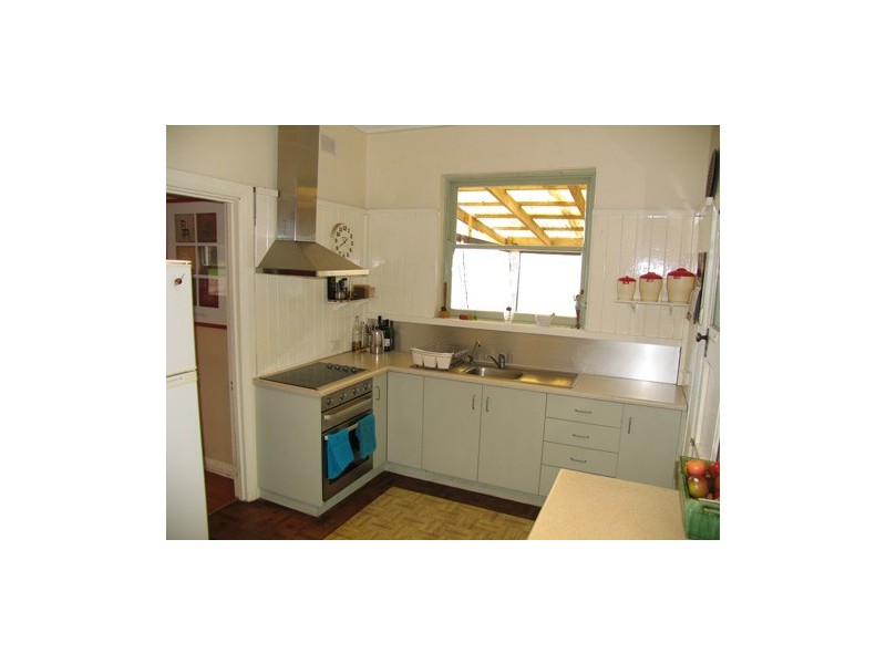 285 Shepherds Hill Road, Eden Hills SA 5050