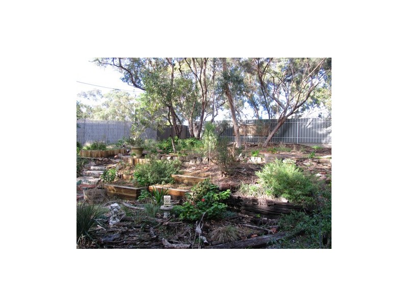 285 Shepherds Hill Road, Eden Hills SA 5050