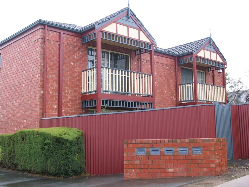 1 / 21  Oak Avenue, Clovelly Park SA 5042