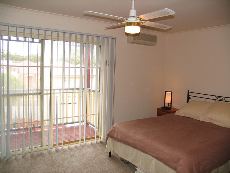 1 / 21  Oak Avenue, Clovelly Park SA 5042