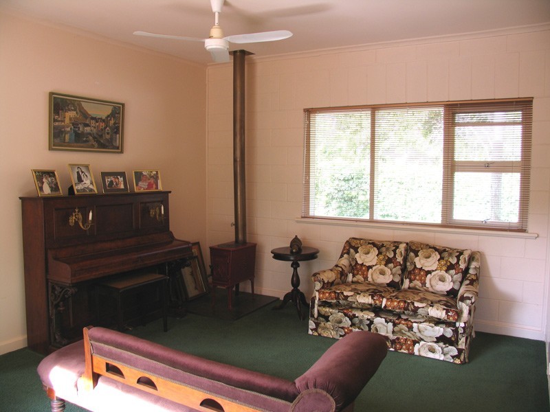 4 Surrey Street, Hawthorndene SA 5051