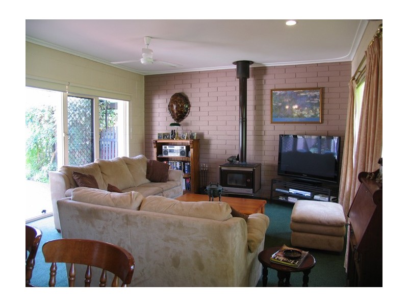 4 Surrey Street, Hawthorndene SA 5051