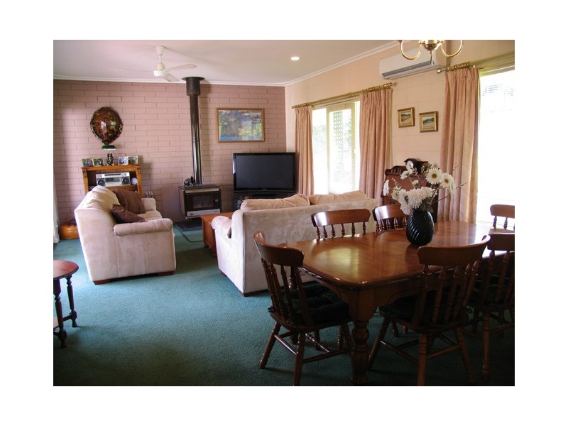 4 Surrey Street, Hawthorndene SA 5051