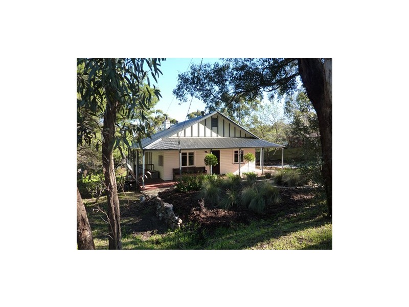 5 Barunga Street, Eden Hills SA 5050