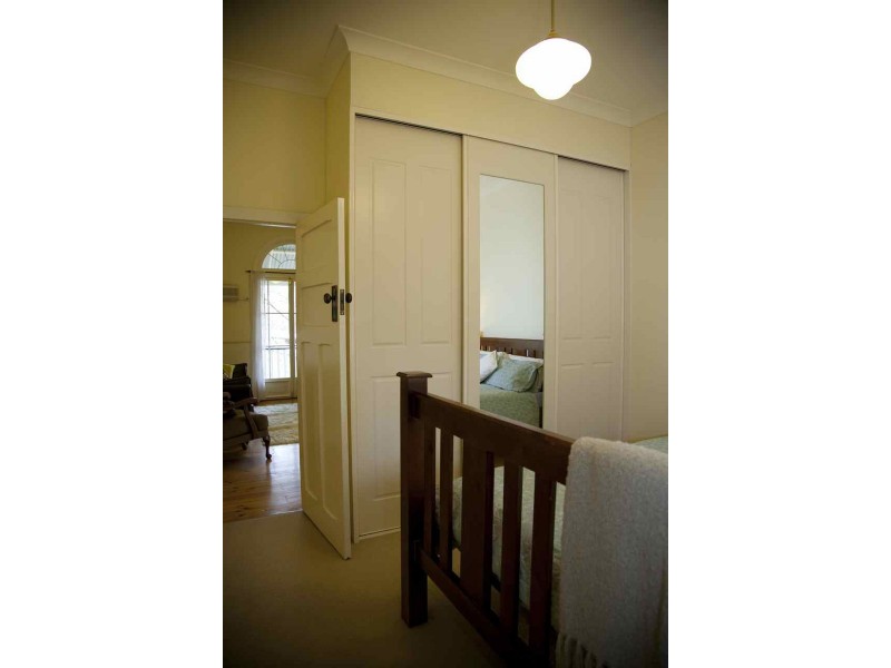 5 Barunga Street, Eden Hills SA 5050