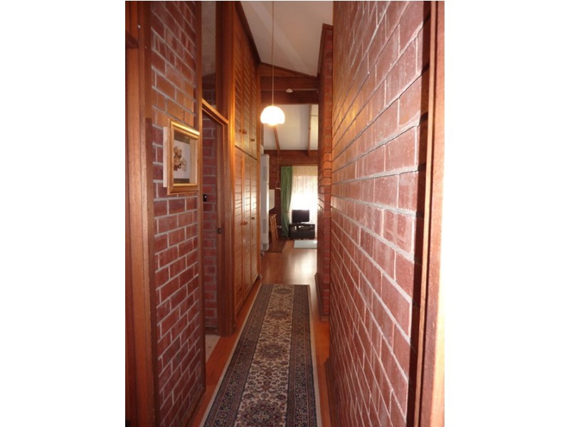 4 Bengalee St, Flagstaff Hill SA 5159