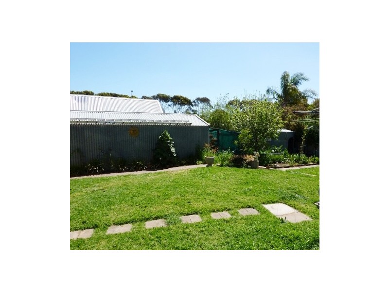 5 Stirling Drive, Morphett Vale SA 5162