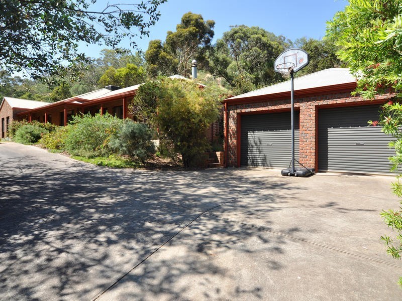 7 Sittella Crescent, Coromandel Valley SA 5051