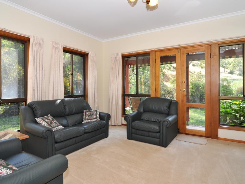 7 Sittella Crescent, Coromandel Valley SA 5051