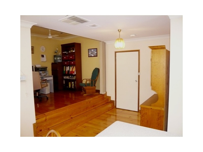 22 GREENLOOP CRES, Huntfield Heights SA 5163