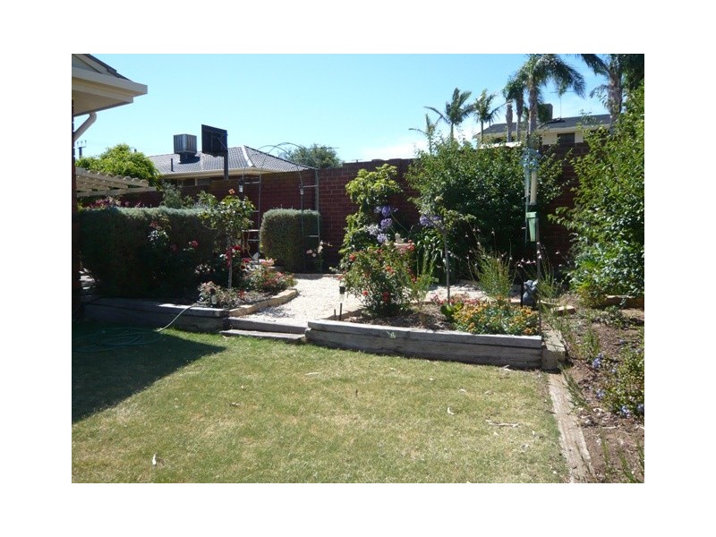 22 GREENLOOP CRES, Huntfield Heights SA 5163