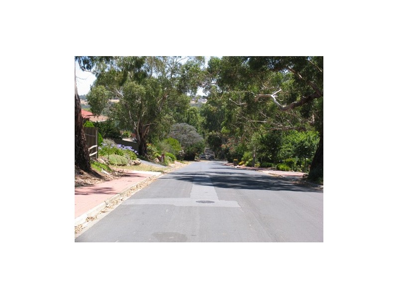 51a Oakridge Road, Aberfoyle Park SA 5159