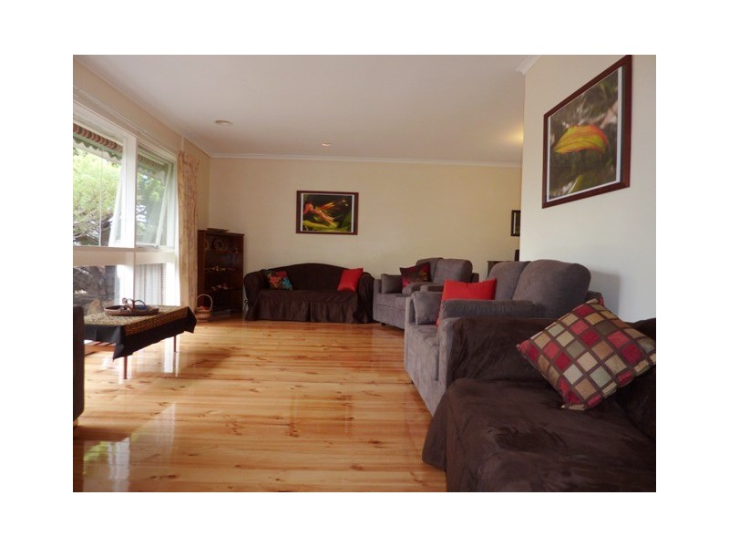 10 Hamilton Cres, Aberfoyle Park SA 5159