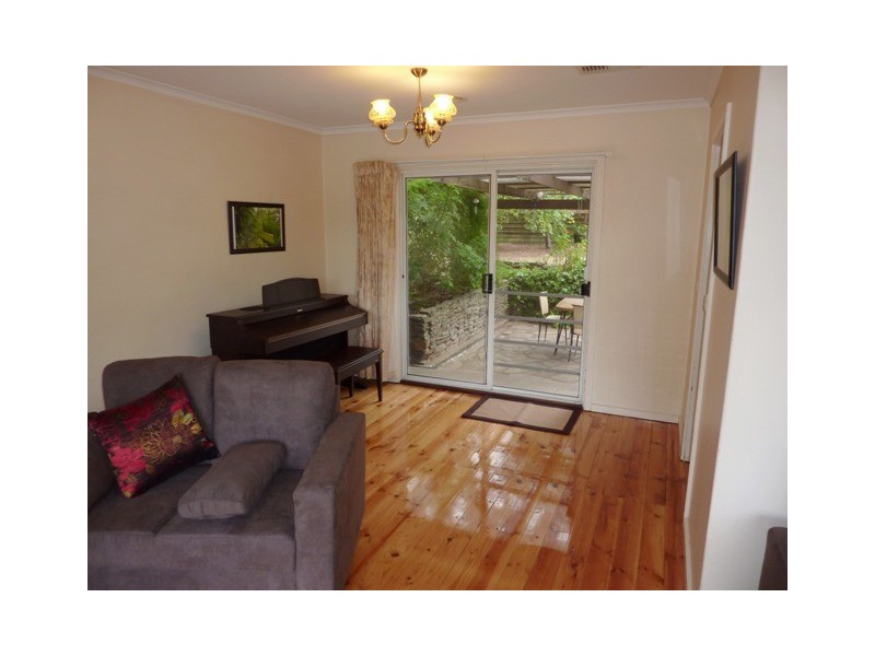 10 Hamilton Cres, Aberfoyle Park SA 5159