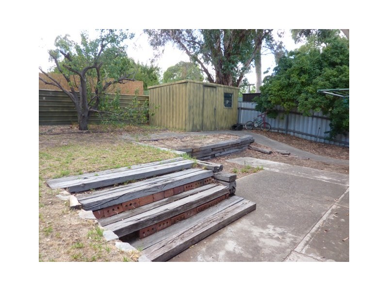 10 Hamilton Cres, Aberfoyle Park SA 5159
