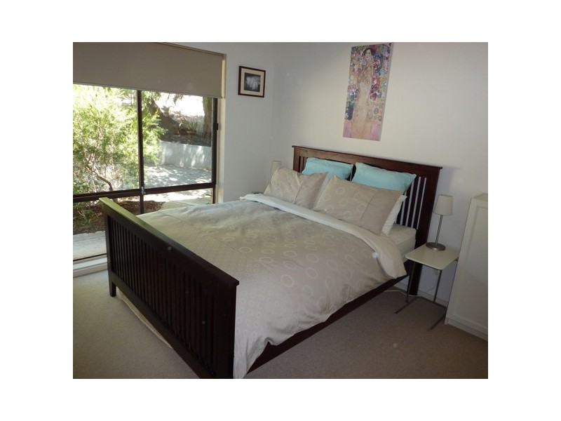 15 Spruce Ave, Aberfoyle Park SA 5159