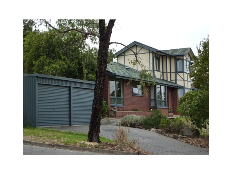 4 Mellors Avenue, O’halloran Hill SA 5158