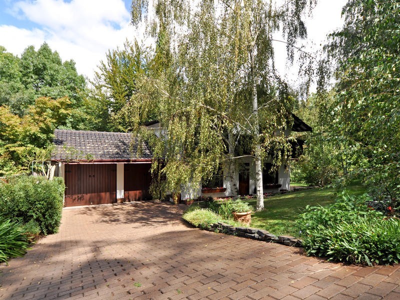 255 Coromandel Pde, Coromandel Valley SA 5051