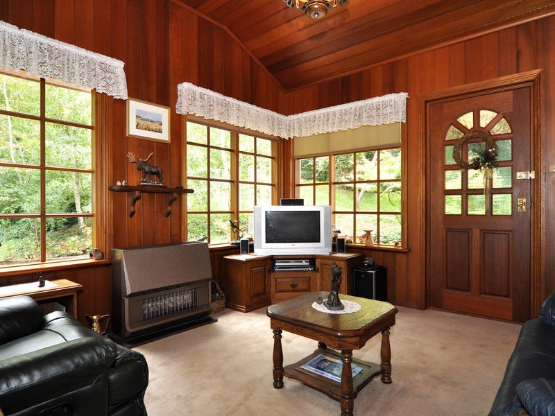 255 Coromandel Pde, Coromandel Valley SA 5051