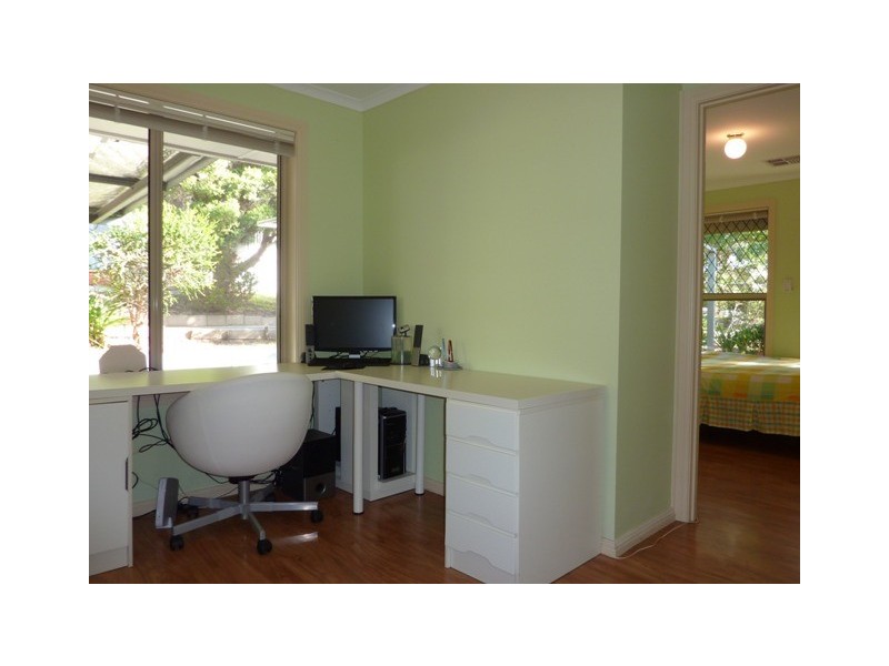 2 Peewit Ave, Glenalta SA 5052