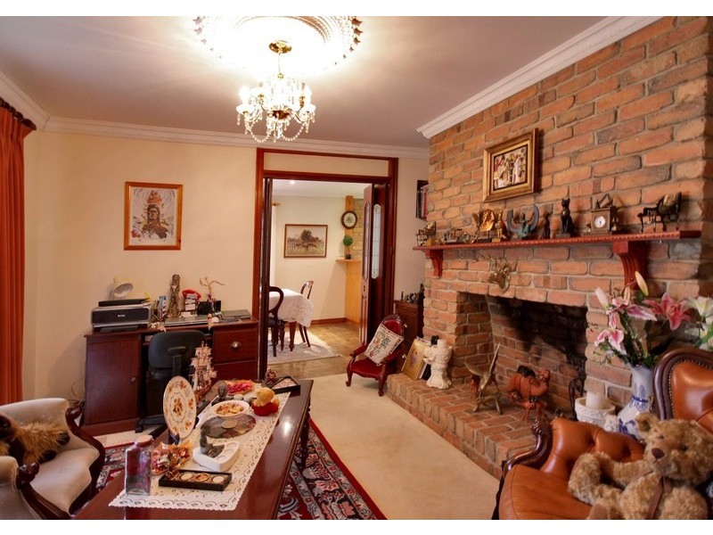 3a Barbara Cres, Coromandel Valley SA 5051