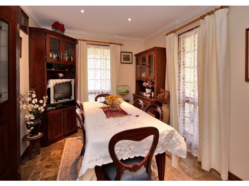 3a Barbara Cres, Coromandel Valley SA 5051