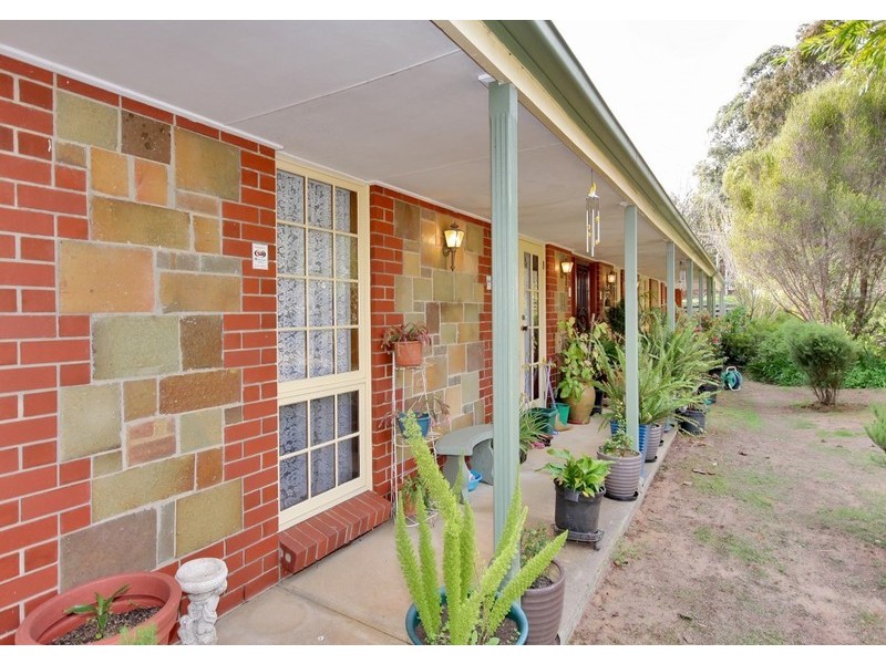 3a Barbara Cres, Coromandel Valley SA 5051