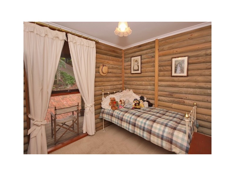 24 Jackson Ave, Coromandel Valley SA 5051