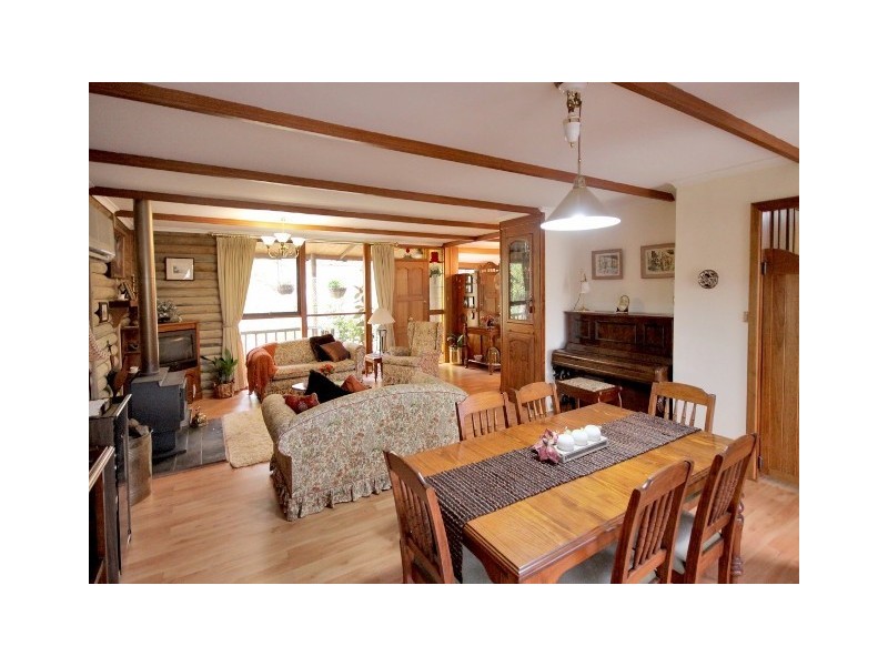 24 Jackson Ave, Coromandel Valley SA 5051