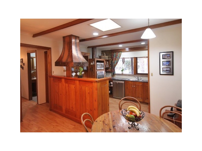 24 Jackson Ave, Coromandel Valley SA 5051