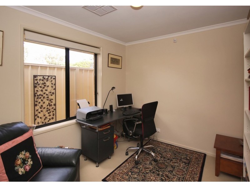 3 Saxon St, Clovelly Park SA 5042