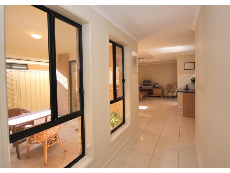 3 Saxon St, Clovelly Park SA 5042
