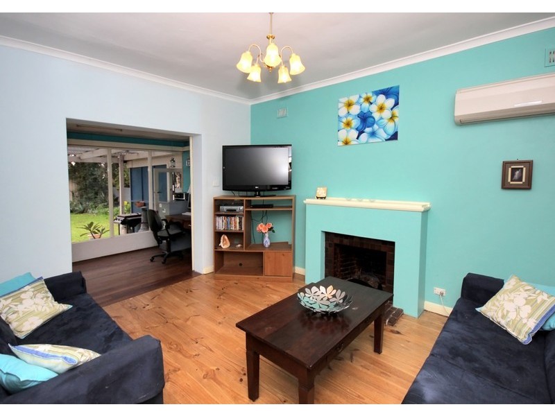 19 Celtic Ave, Clovelly Park SA 5042