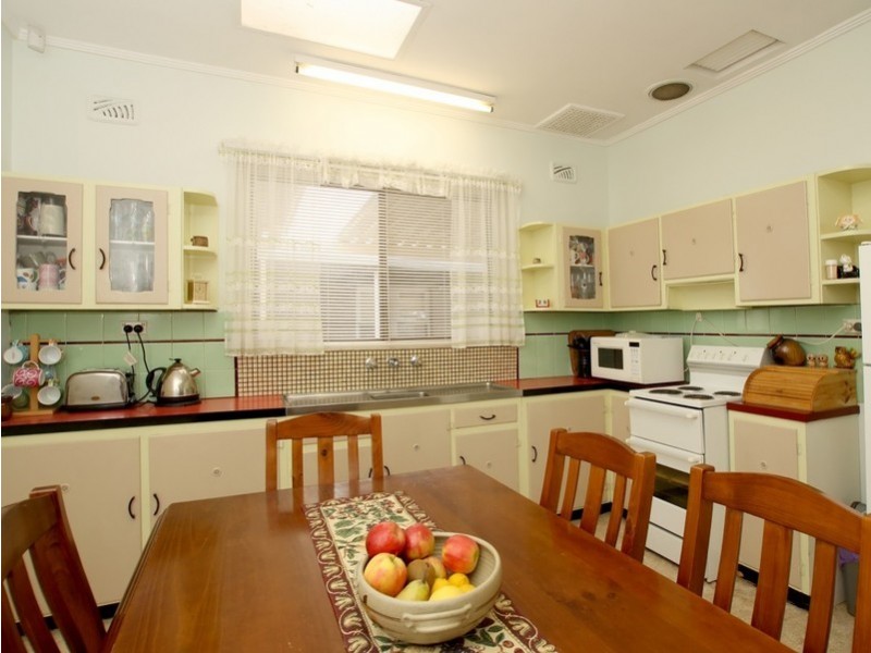 42 Australian  Avenue, Clovelly Park SA 5042