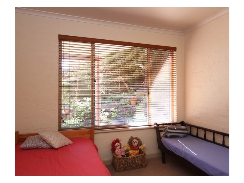 24 Banksia Road, Aberfoyle Park SA 5159
