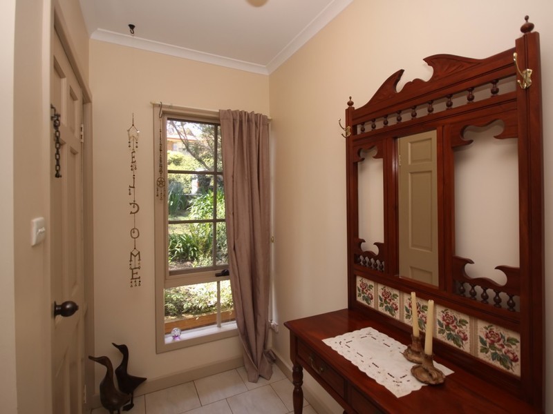 24 Banksia Road, Aberfoyle Park SA 5159