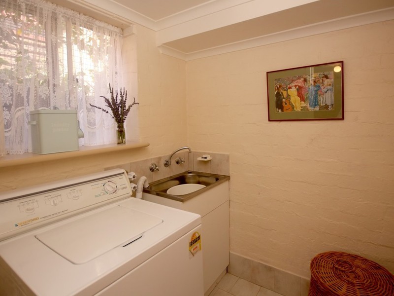 24 Banksia Road, Aberfoyle Park SA 5159