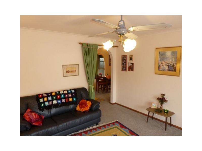 10 Madigan Crescent, Woodcroft SA 5162