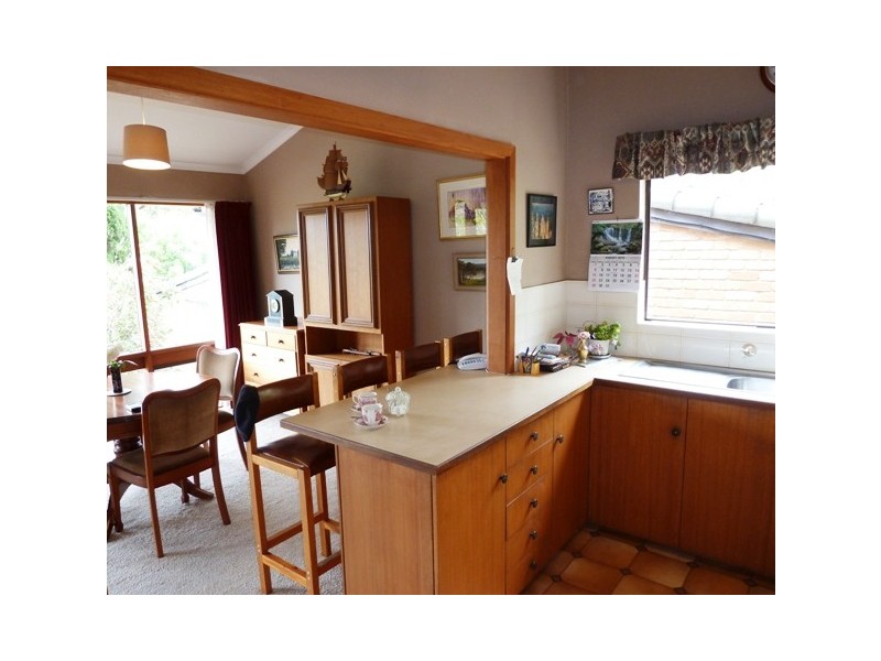 6 Almond Court, Coromandel Valley SA 5051