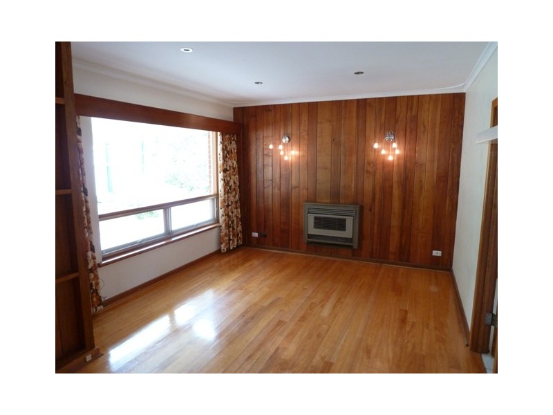 4 Coro Cres, Coromandel Valley SA 5051