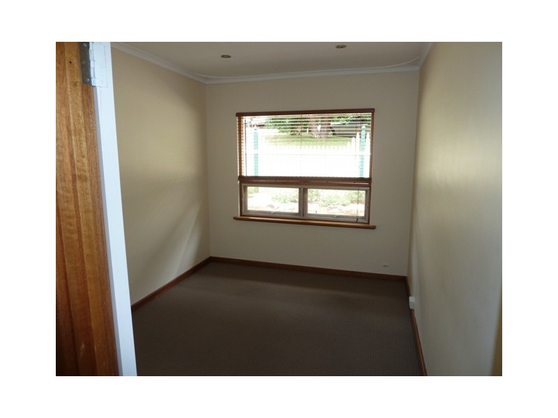 4 Coro Cres, Coromandel Valley SA 5051