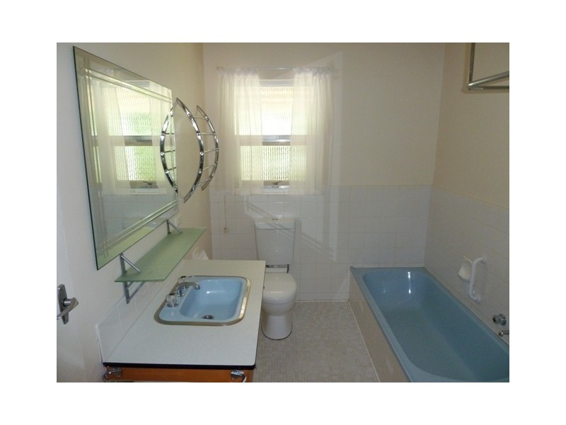 4 Coro Cres, Coromandel Valley SA 5051
