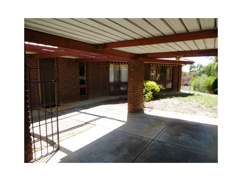 35  Woodhall Drive, Happy Valley SA 5159