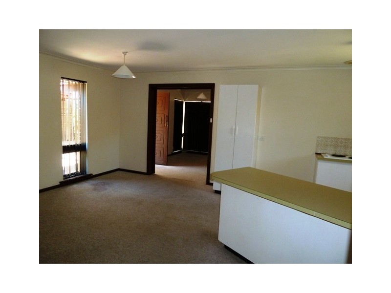 35  Woodhall Drive, Happy Valley SA 5159