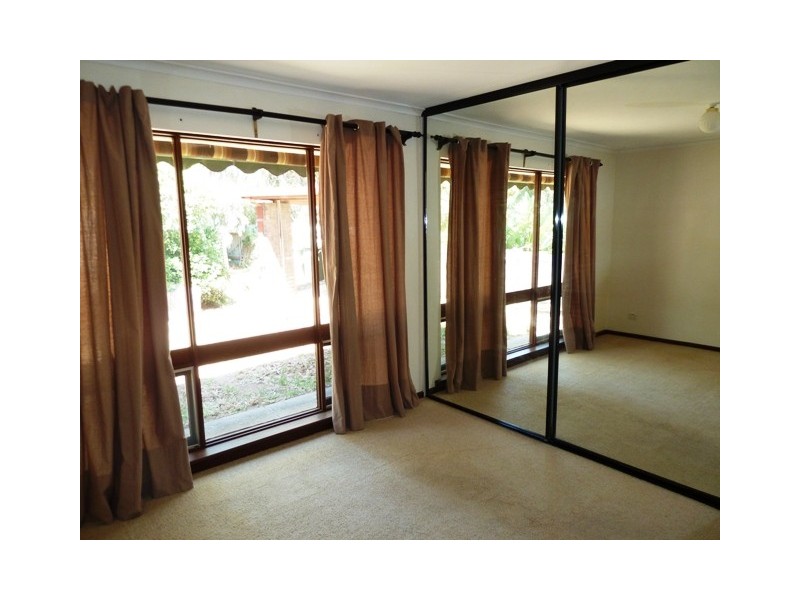 35  Woodhall Drive, Happy Valley SA 5159