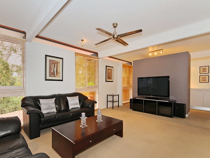 28 Oakdene Crescent, Coromandel Valley SA 5051