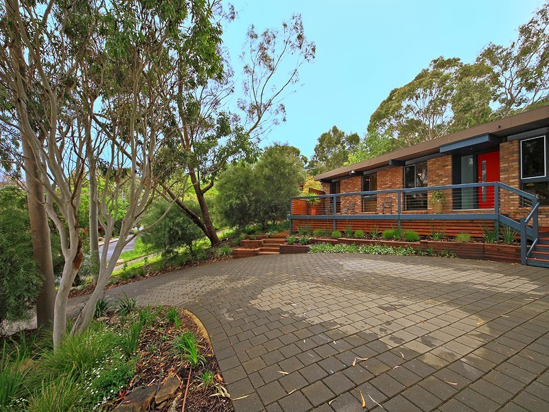 28 Oakdene Crescent, Coromandel Valley SA 5051